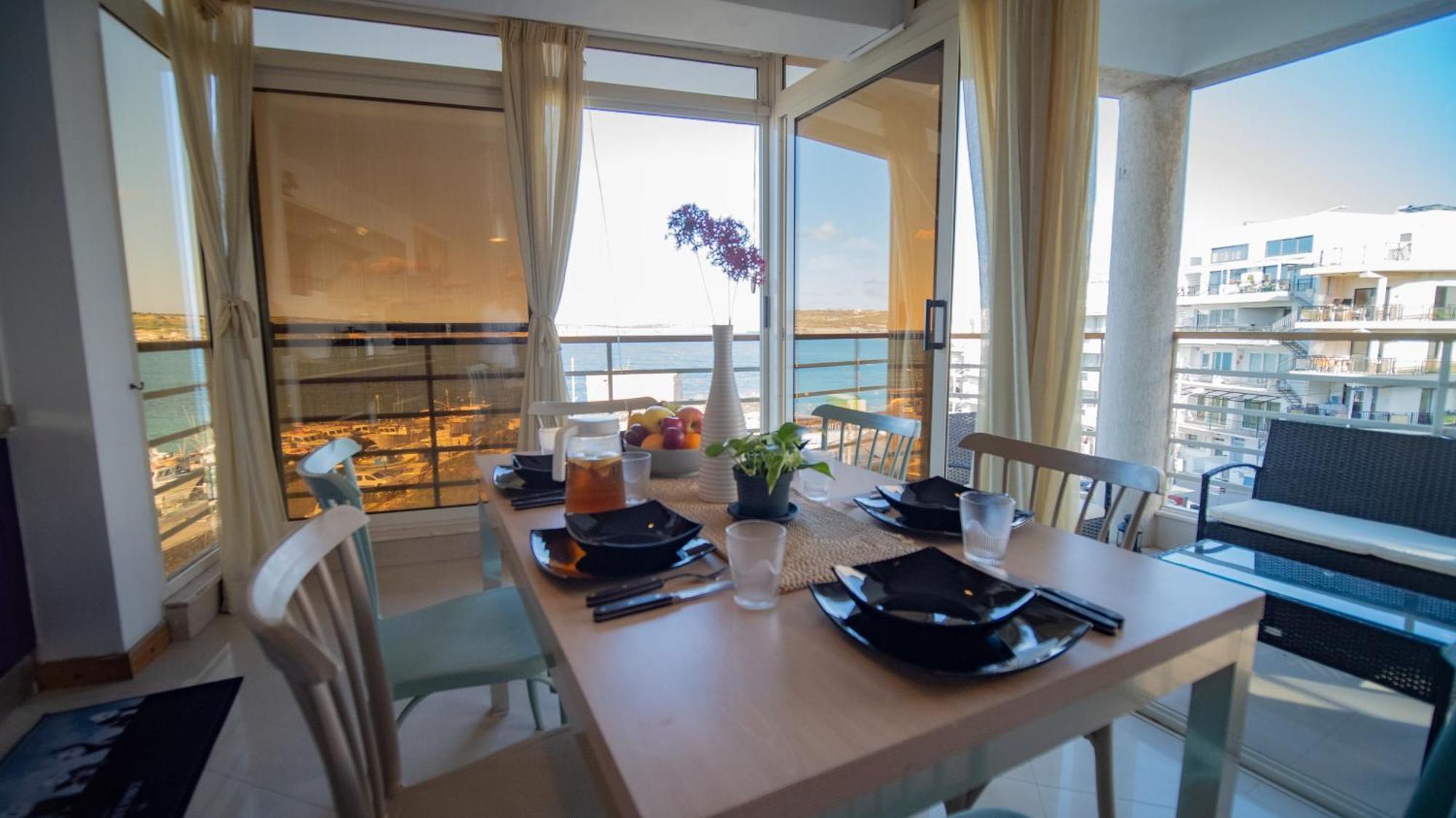Mellieha Bay 3 Bedroom Apartment "Coastal Comfort" Exterior photo